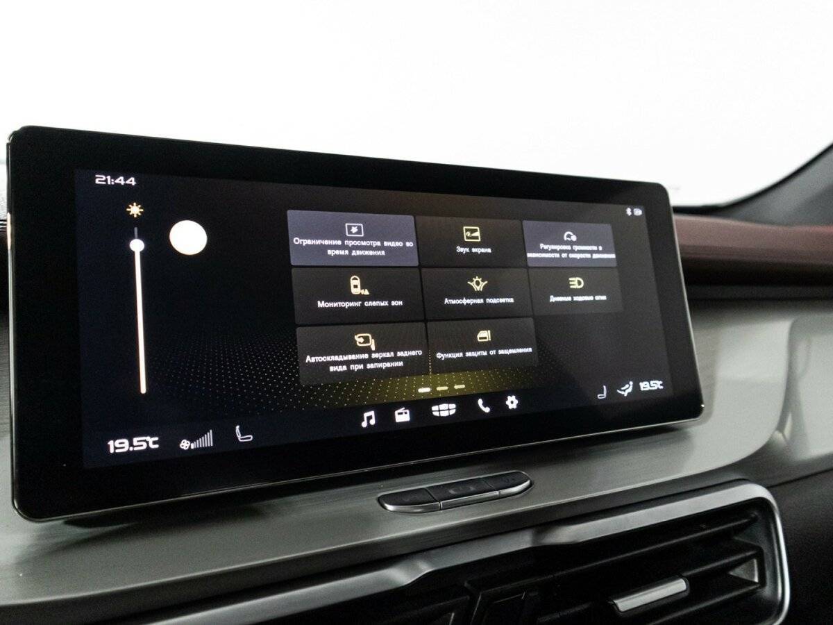 Купить Джили Кулрэй, 2021, 26 315 км.. Фото: #18