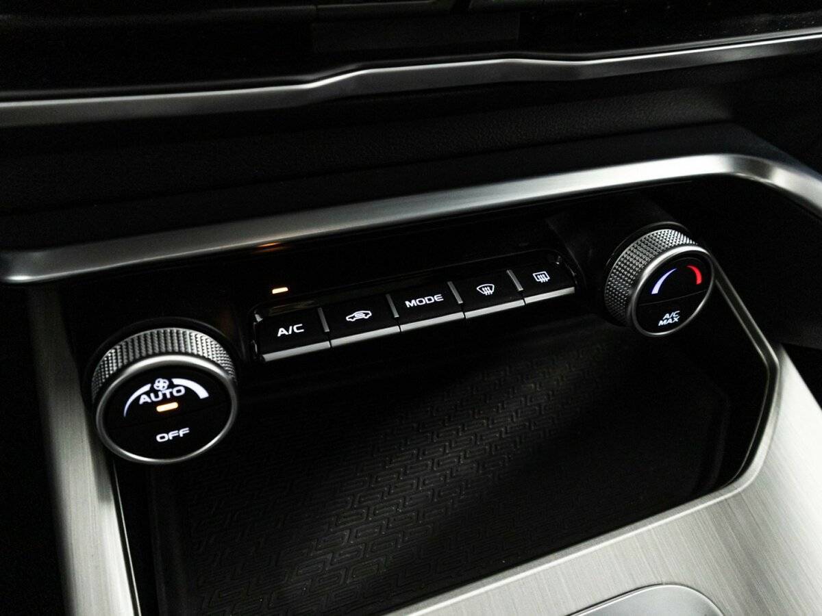 Купить Джили Кулрэй, 2021, 26 315 км.. Фото: #19