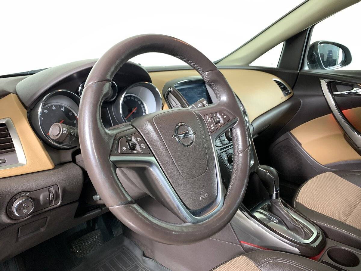 Купить Опель Астра, 2013, 98 007 км.. Фото: #9