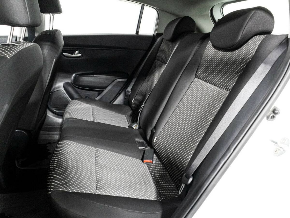 Купить Киа Рио, 2018, 65 331 км.. Фото: #9