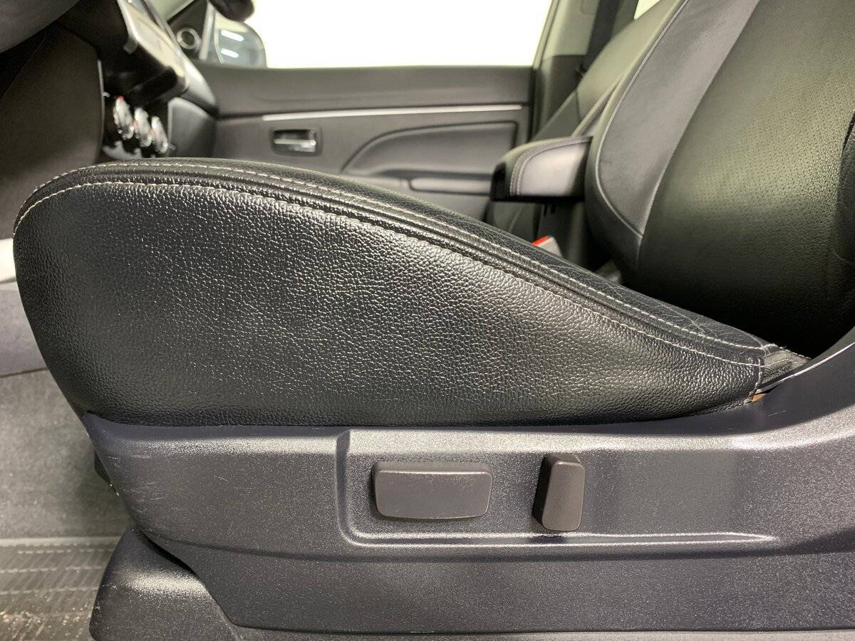 Купить Митсубиши АС-Икс, 2012, 205 690 км.. Фото: #15