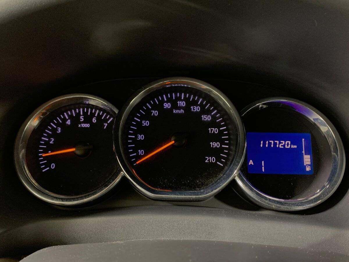 Купить Рено Логан, 2015, 117 825 км.. Фото: #13