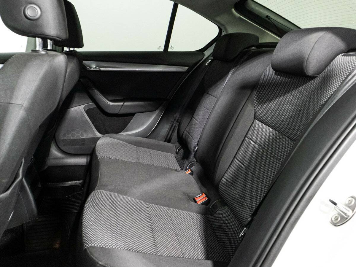 Купить Шкода Октавия, 2016, 52 622 км.. Фото: #9