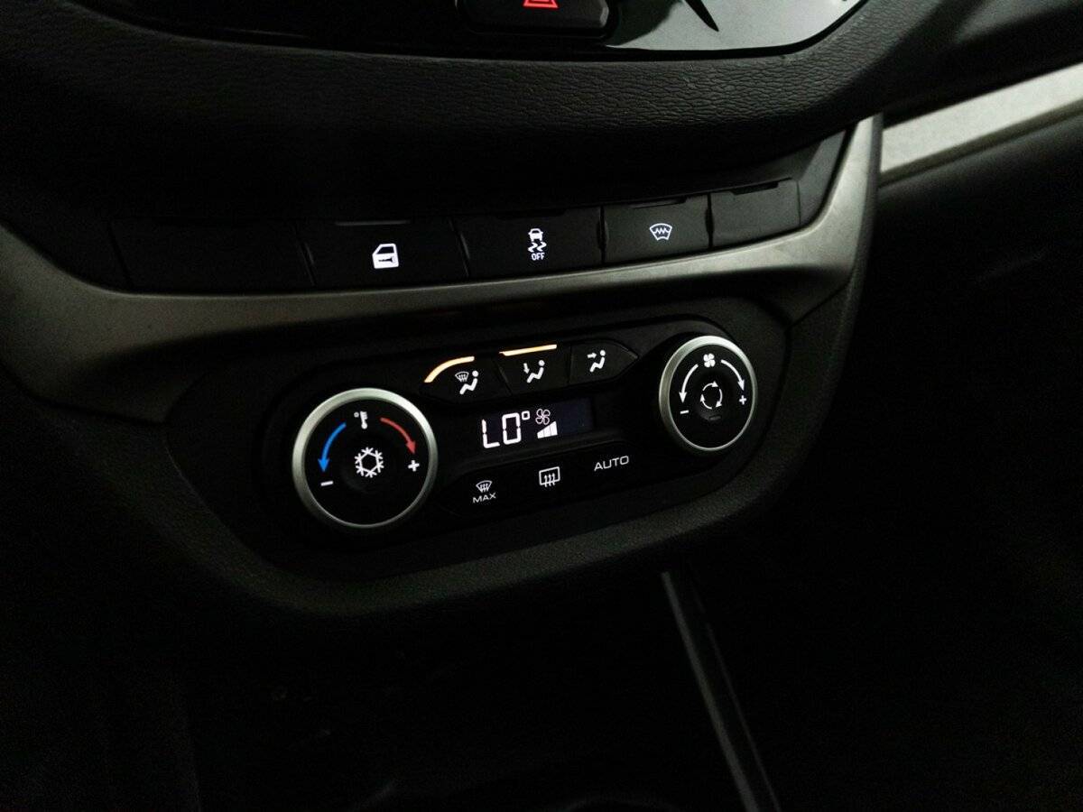 Купить Лада (ВАЗ) Веста, 2019, 108 804 км.. Фото: #15