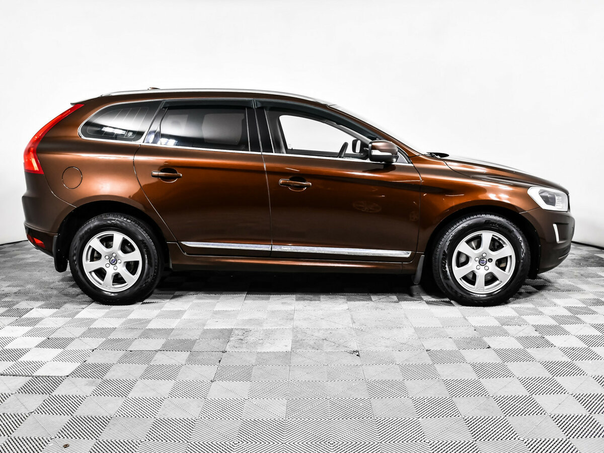 Купить Вольво ИксЦ60, 2015, 240 000 км.. Фото: #3