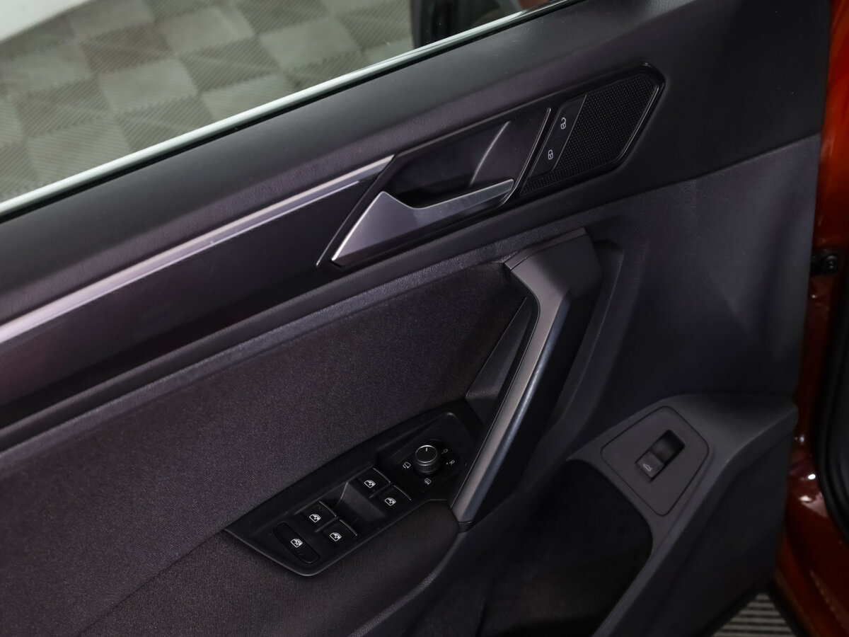 Купить Фольксваген Тигуан, 2017, 184 995 км.. Фото: #11