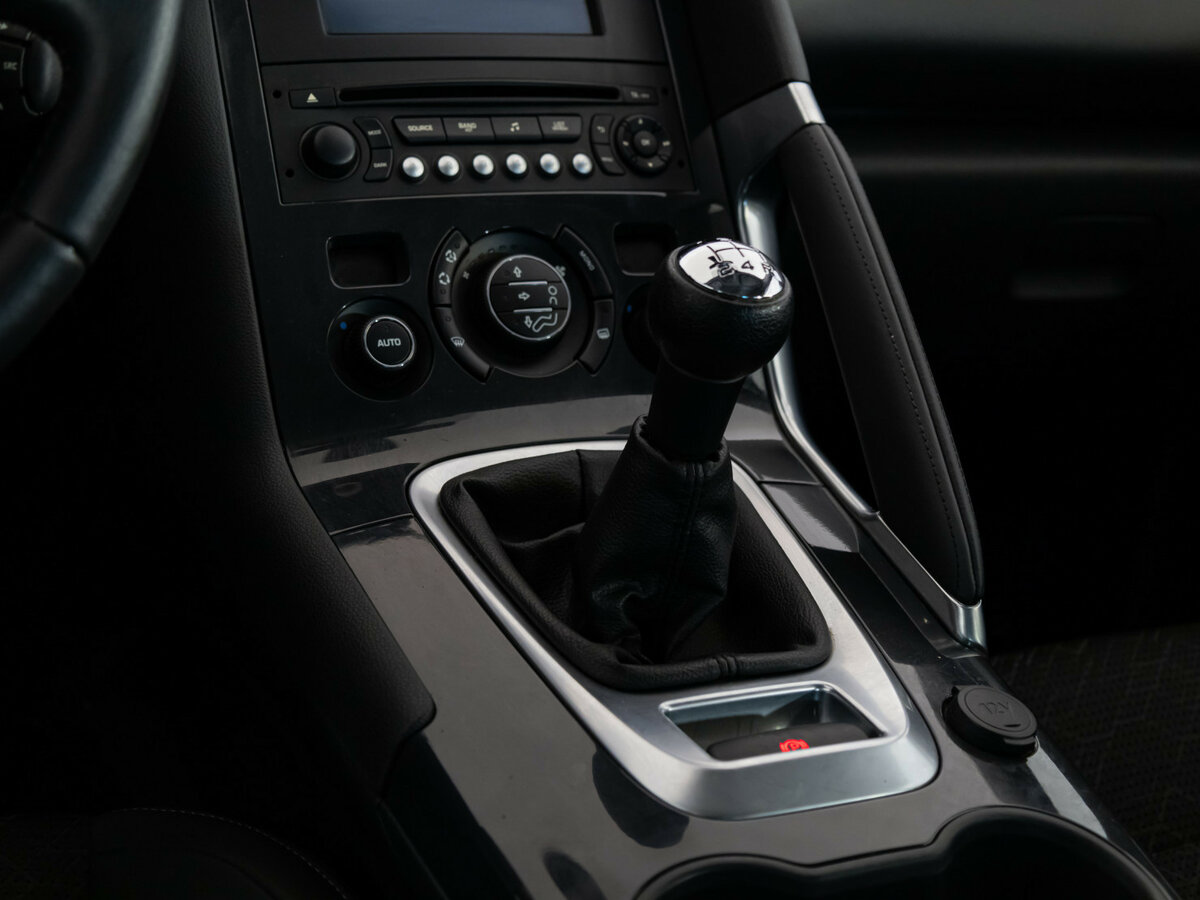 Купить Пежо 3008, 2014, 201 486 км.. Фото: #9