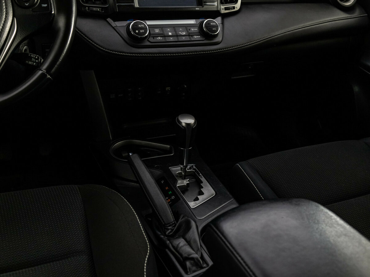 Купить Тойота Рав4, 2016, 118 908 км.. Фото: #8