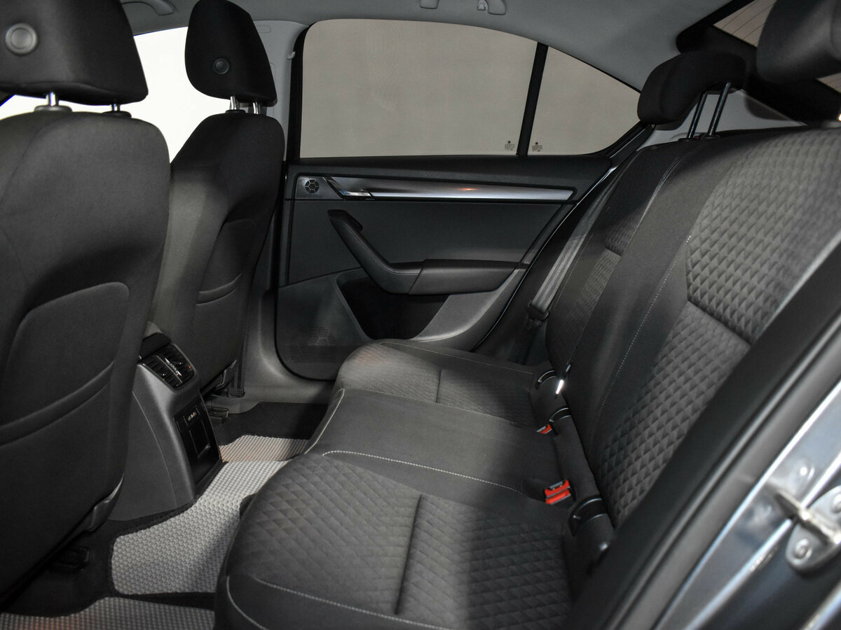 Купить Шкода Октавия, 2017, 175 449 км.. Фото: #10