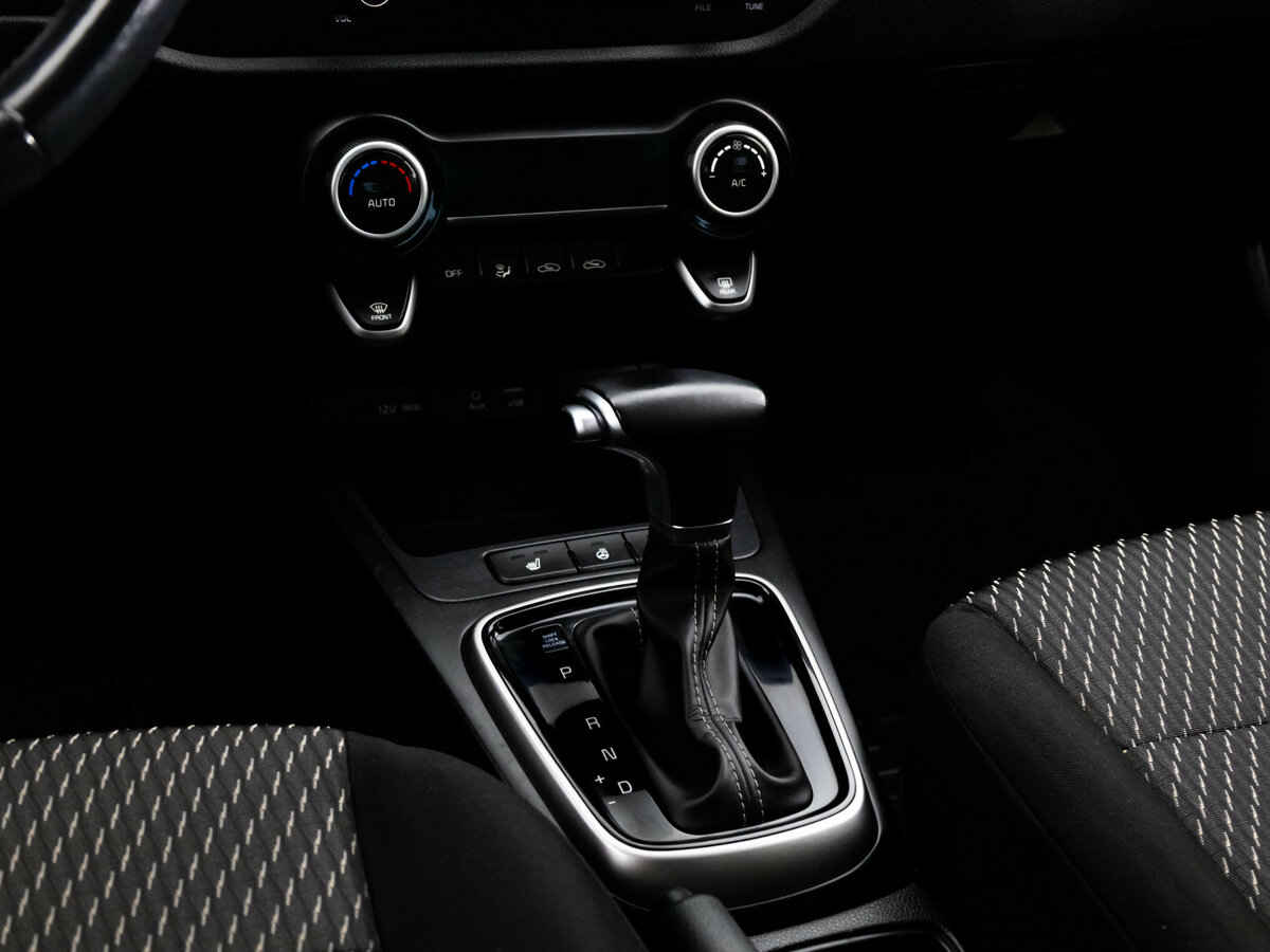 Купить Киа Рио, 2018, 112 129 км.. Фото: #9